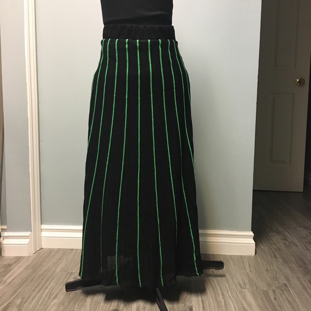 Zara Maxi Skirt Pleated Look Black with Green Stripes